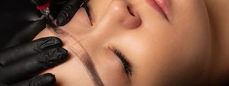 Powder Brows in Stuttgart und Ludwigsburg – sanfte Schattierung der Augenbrauen für ein pudriges Finish